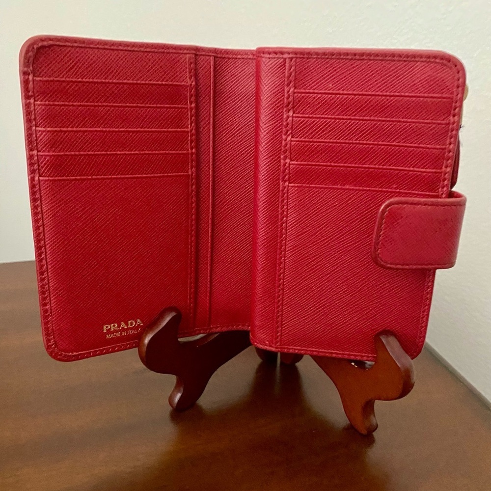 Authentic Prada Red Saffiano Leather Wallet – Luxury Designer Wallet - Picture 6 of 11